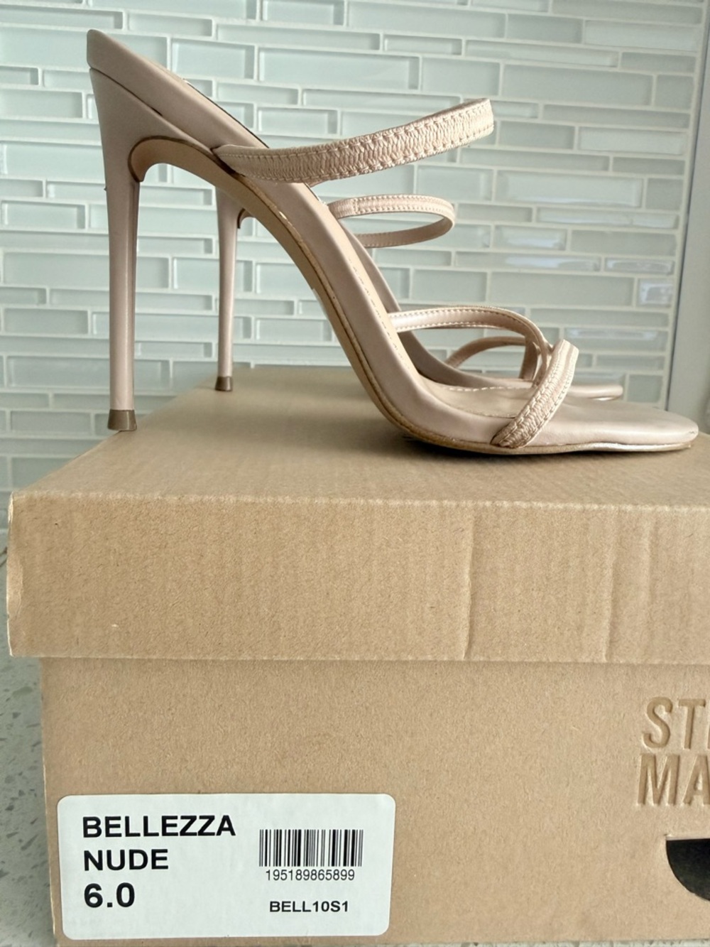 Steve Madden Bellezza Size 6 Heels Nude Tan